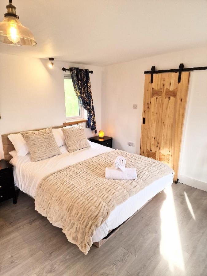Kaoglen Lodge - Fawn Pod - Hot Tub - Dogs - Pitlochry - Luxury Blairgowrie and Rattray Екстериор снимка