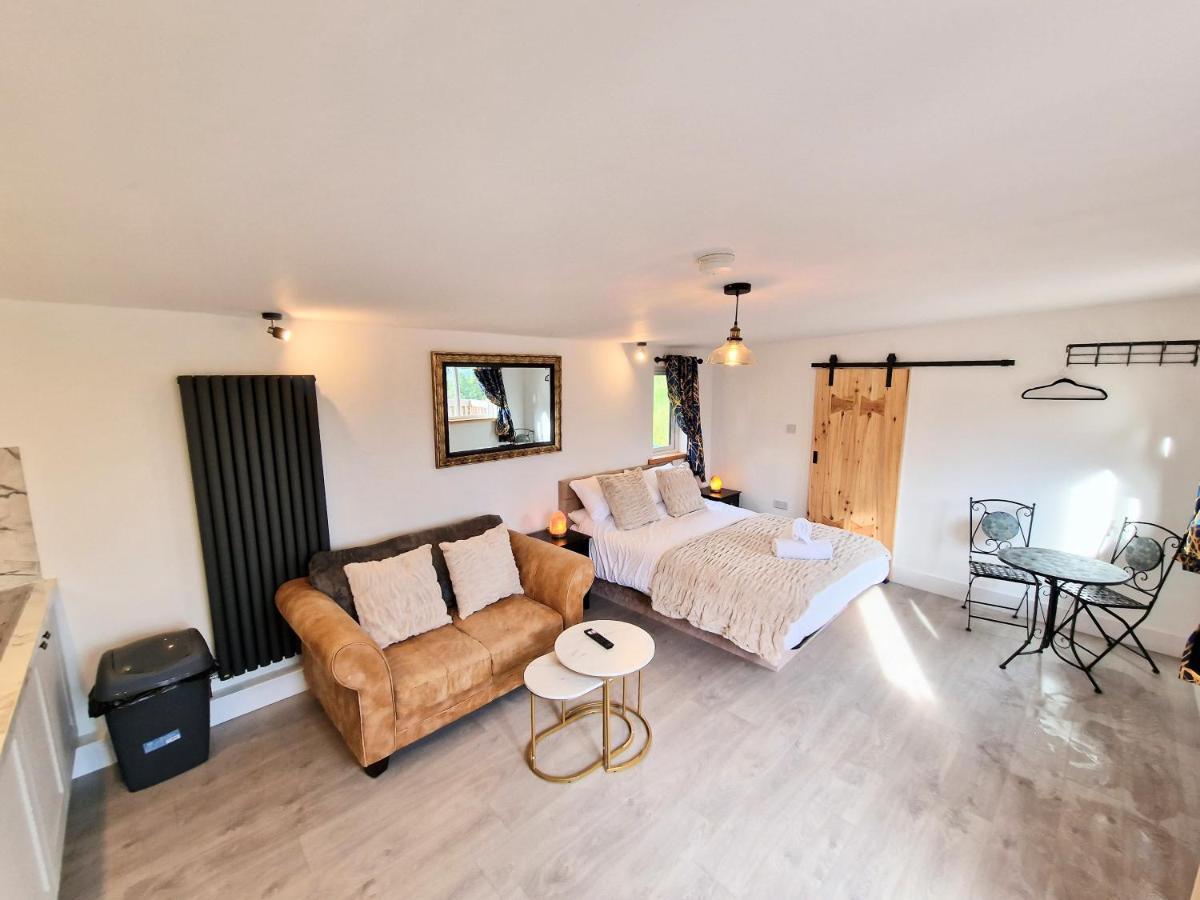 Kaoglen Lodge - Fawn Pod - Hot Tub - Dogs - Pitlochry - Luxury Blairgowrie and Rattray Екстериор снимка
