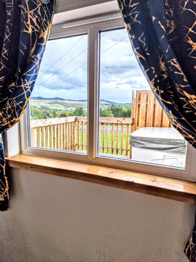 Kaoglen Lodge - Fawn Pod - Hot Tub - Dogs - Pitlochry - Luxury Blairgowrie and Rattray Екстериор снимка